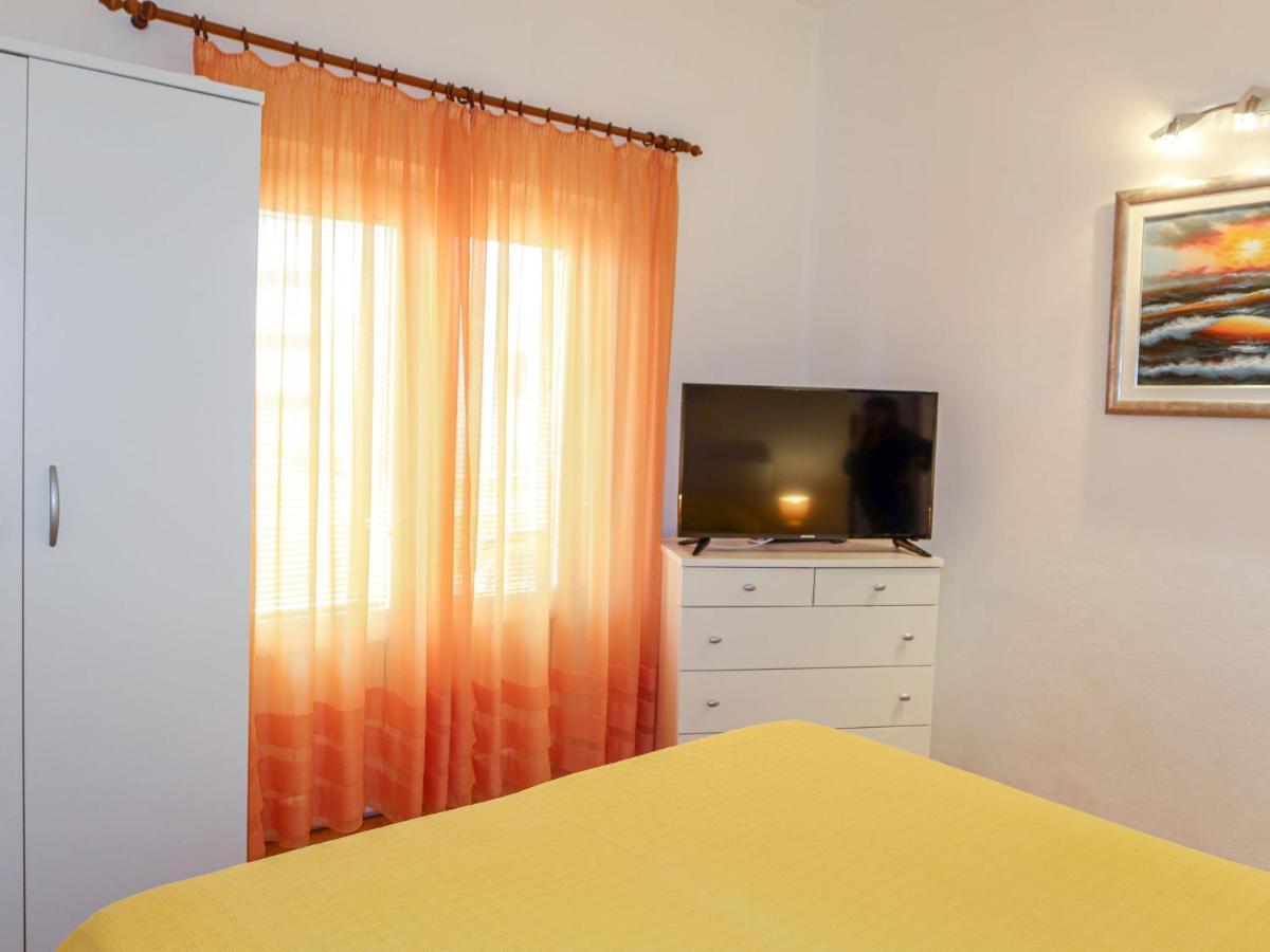 Holiday Home Ive By Interhome Petrčane Extérieur photo
