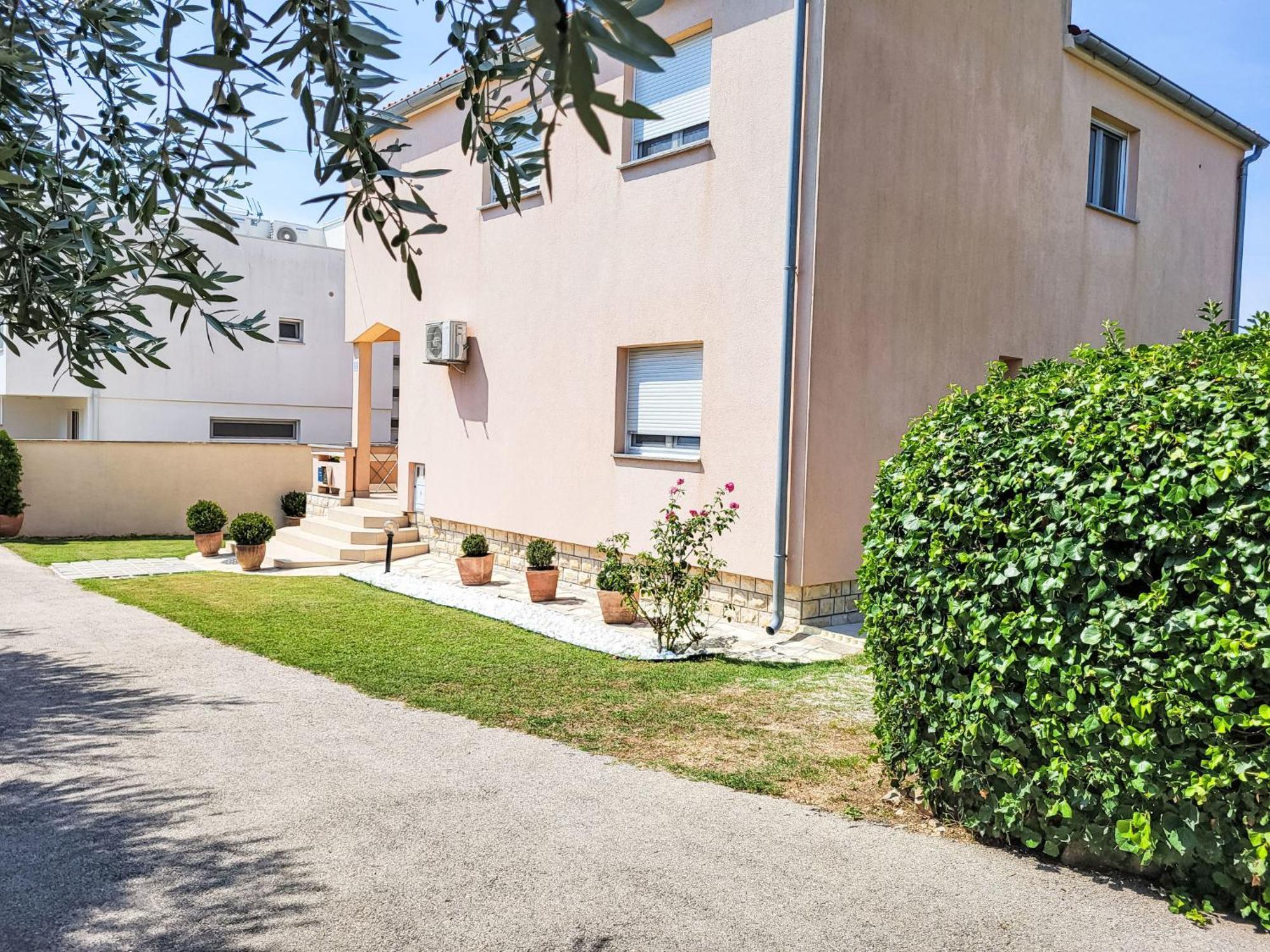 Holiday Home Ive By Interhome Petrčane Extérieur photo
