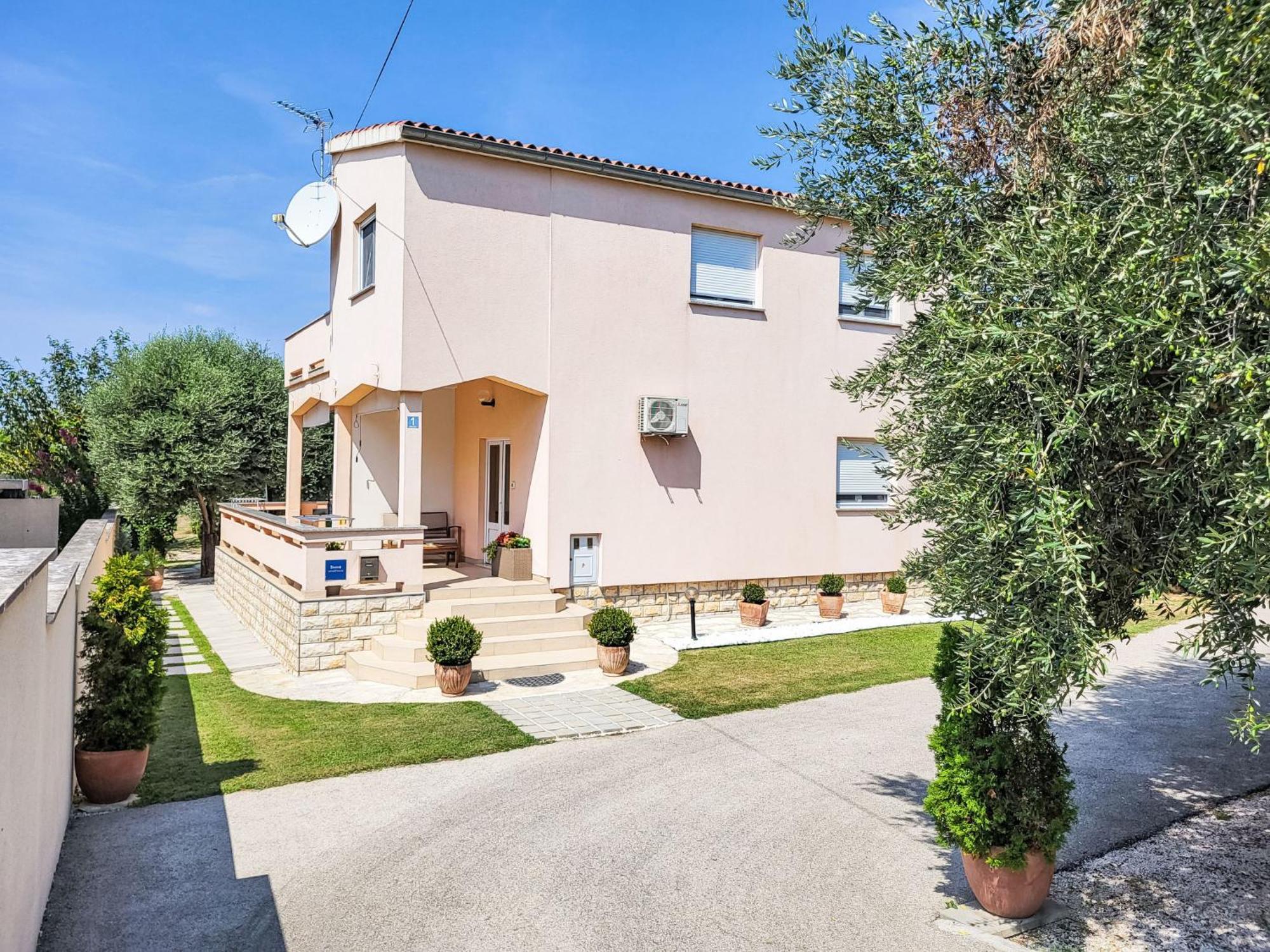 Holiday Home Ive By Interhome Petrčane Extérieur photo